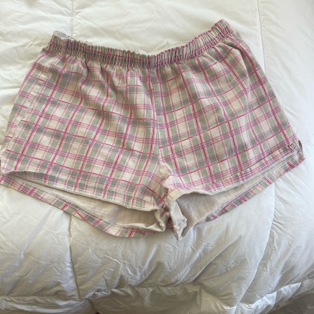 Cute pink and white shorts